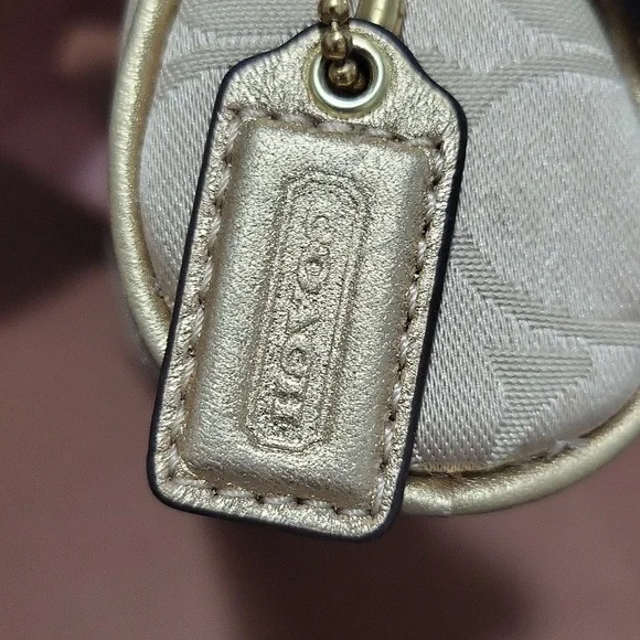 Coach makeup case - Picture 2 of 6